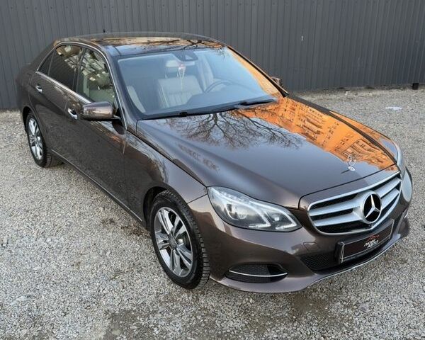 Коричневый Мерседес Е-Класс, объемом двигателя 2.14 л и пробегом 240 тыс. км за 22200 $, фото 5 на Automoto.ua