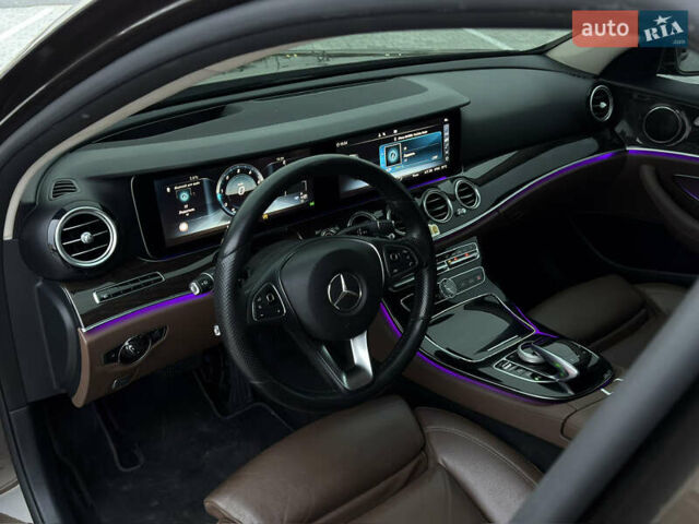 Коричневый Мерседес Е-Класс, объемом двигателя 1.95 л и пробегом 310 тыс. км за 24000 $, фото 10 на Automoto.ua