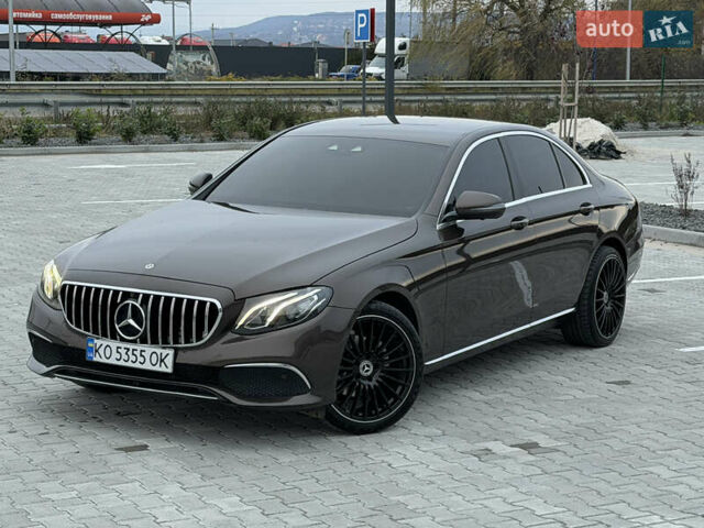 Коричневый Мерседес Е-Класс, объемом двигателя 1.95 л и пробегом 310 тыс. км за 24000 $, фото 1 на Automoto.ua