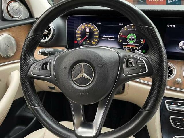 Коричневий Мерседес Е-Клас, об'ємом двигуна 1.95 л та пробігом 160 тис. км за 29990 $, фото 19 на Automoto.ua