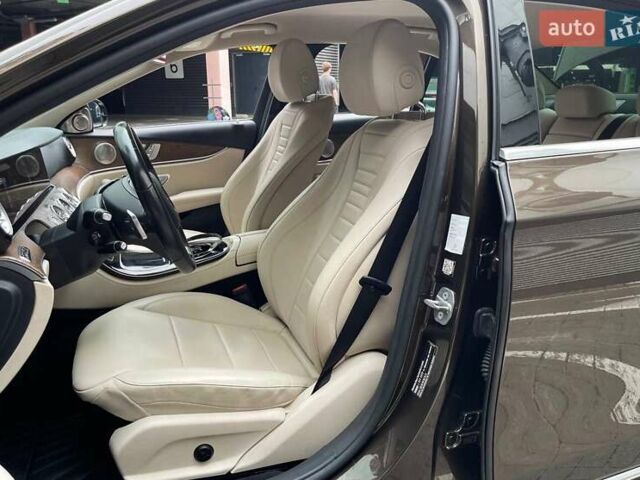 Коричневий Мерседес Е-Клас, об'ємом двигуна 1.95 л та пробігом 160 тис. км за 29990 $, фото 10 на Automoto.ua