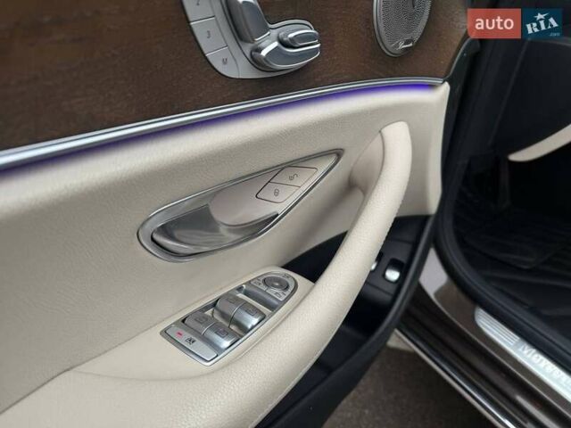 Коричневый Мерседес Е-Класс, объемом двигателя 1.95 л и пробегом 161 тыс. км за 28990 $, фото 10 на Automoto.ua