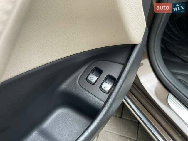 Коричневий Мерседес Е-Клас, об'ємом двигуна 1.95 л та пробігом 160 тис. км за 29990 $, фото 9 на Automoto.ua