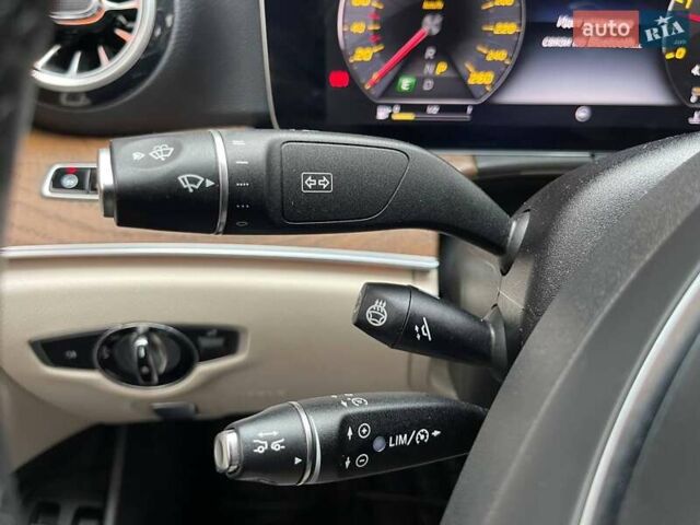 Коричневий Мерседес Е-Клас, об'ємом двигуна 1.95 л та пробігом 160 тис. км за 29990 $, фото 16 на Automoto.ua