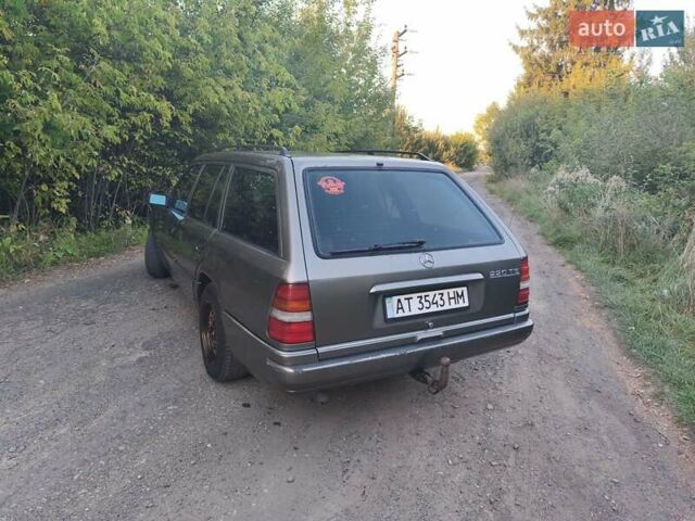 Коричневий Мерседес Е-Клас, об'ємом двигуна 2.2 л та пробігом 500 тис. км за 2300 $, фото 4 на Automoto.ua