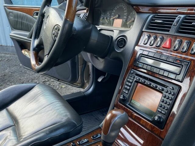 Мерседес Е-Класс 2001 в Краматорске на Automoto.ua Коричневый Мерседес Е-Класс, объемом двигателя 3.2 л и пробегом 400 тыс. км за 2300 $, фото 6 на Automoto.ua