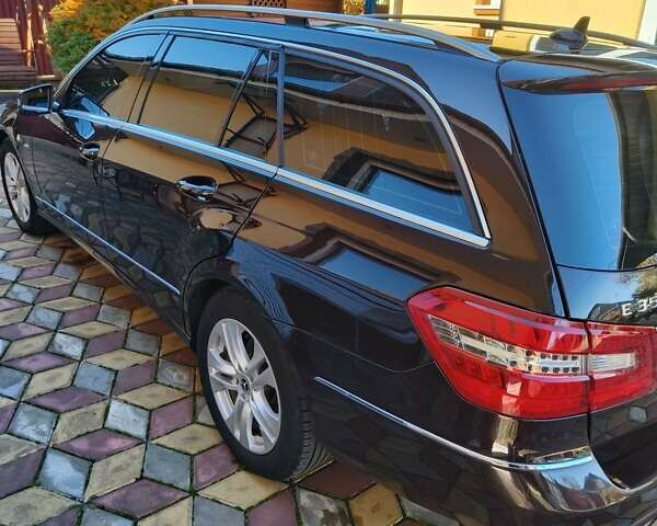 Коричневий Мерседес Е-Клас, об'ємом двигуна 3 л та пробігом 290 тис. км за 13200 $, фото 5 на Automoto.ua