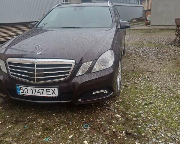 Коричневый Мерседес Е-Класс, объемом двигателя 2.99 л и пробегом 333 тыс. км за 12900 $, фото 2 на Automoto.ua