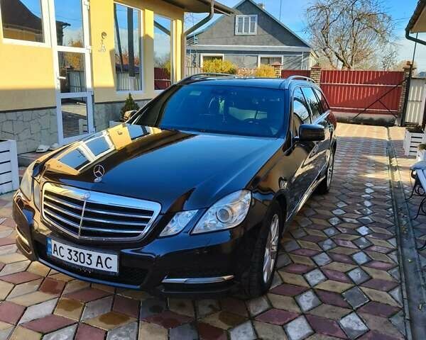 Коричневий Мерседес Е-Клас, об'ємом двигуна 3 л та пробігом 290 тис. км за 13200 $, фото 1 на Automoto.ua