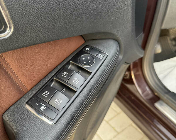 Мерседес Е-Класс 2010 в Тячеве на Automoto.ua Коричневый Мерседес Е-Класс, объемом двигателя 2.2 л и пробегом 375 тыс. км за 11300 $, фото 7 на Automoto.ua