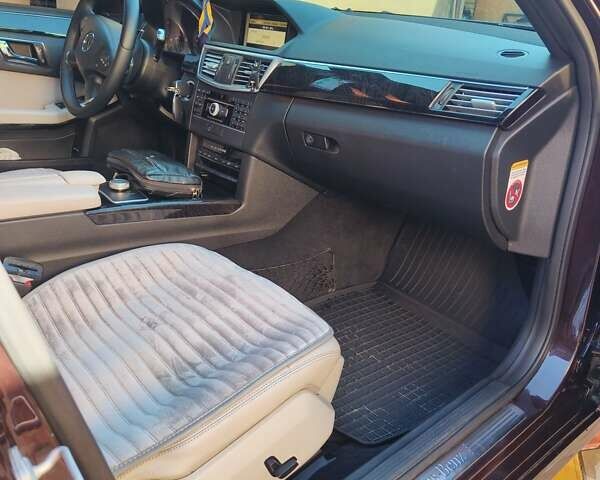 Коричневий Мерседес Е-Клас, об'ємом двигуна 3 л та пробігом 290 тис. км за 13200 $, фото 14 на Automoto.ua