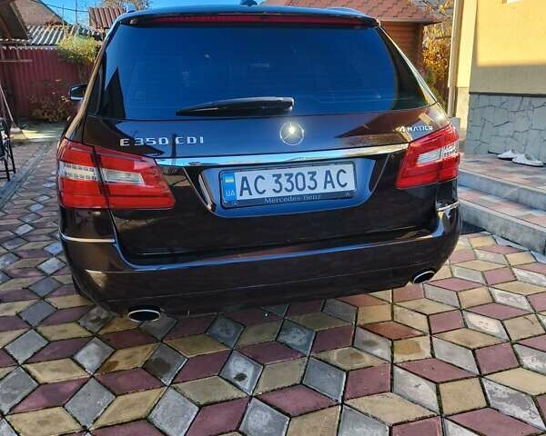 Коричневий Мерседес Е-Клас, об'ємом двигуна 3 л та пробігом 290 тис. км за 13200 $, фото 9 на Automoto.ua