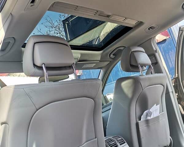 Коричневый Мерседес Е-Класс, объемом двигателя 2 л и пробегом 250 тыс. км за 11555 $, фото 23 на Automoto.ua