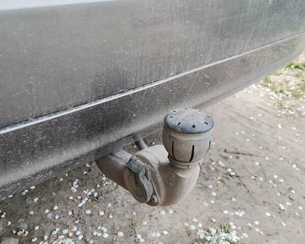 Коричневый Мерседес Е-Класс, объемом двигателя 2 л и пробегом 250 тыс. км за 11555 $, фото 25 на Automoto.ua