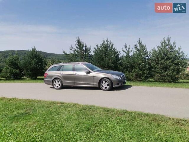 Коричневый Мерседес Е-Класс, объемом двигателя 2 л и пробегом 250 тыс. км за 11555 $, фото 1 на Automoto.ua