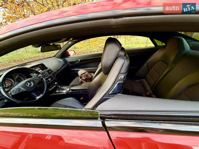 Красный Мерседес Е-Класс, объемом двигателя 1.8 л и пробегом 150 тыс. км за 16300 $, фото 16 на Automoto.ua