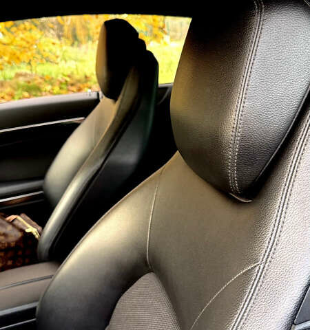 Красный Мерседес Е-Класс, объемом двигателя 1.8 л и пробегом 150 тыс. км за 16300 $, фото 21 на Automoto.ua