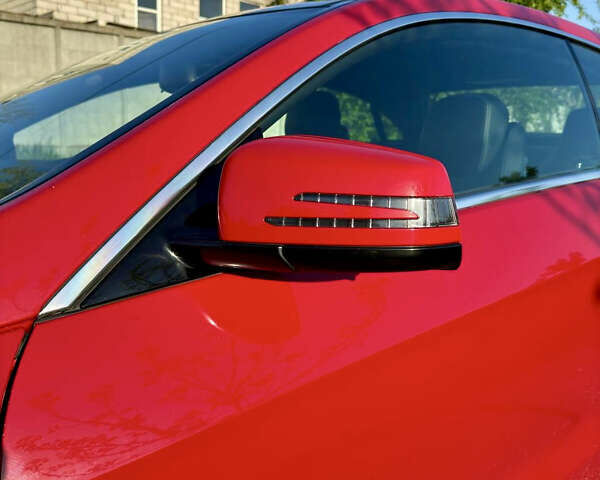 Красный Мерседес Е-Класс, объемом двигателя 1.99 л и пробегом 170 тыс. км за 19000 $, фото 15 на Automoto.ua
