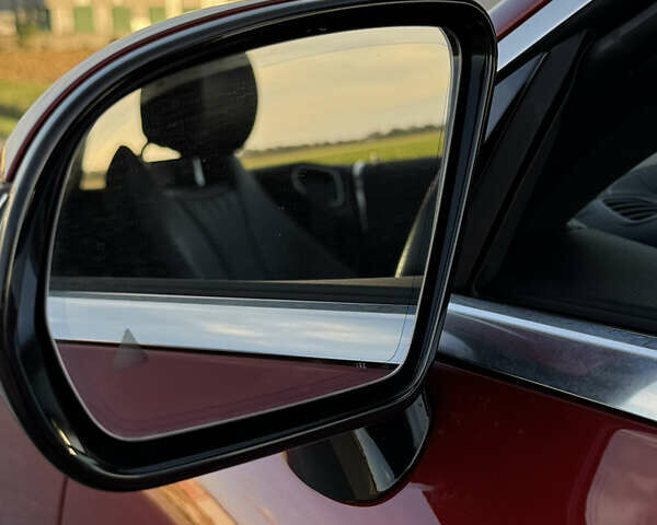 Красный Мерседес Е-Класс, объемом двигателя 3 л и пробегом 105 тыс. км за 34000 $, фото 12 на Automoto.ua