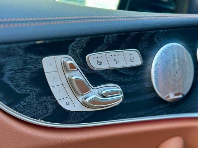 Красный Мерседес Е-Класс, объемом двигателя 3 л и пробегом 28 тыс. км за 36000 $, фото 12 на Automoto.ua