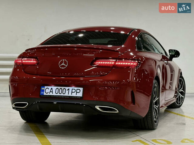 Червоний Мерседес Е-Клас, об'ємом двигуна 1.99 л та пробігом 30 тис. км за 69000 $, фото 3 на Automoto.ua