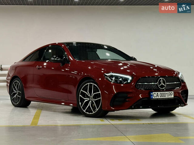 Червоний Мерседес Е-Клас, об'ємом двигуна 1.99 л та пробігом 30 тис. км за 69000 $, фото 2 на Automoto.ua
