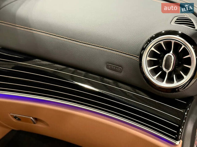 Червоний Мерседес Е-Клас, об'ємом двигуна 1.99 л та пробігом 30 тис. км за 69000 $, фото 26 на Automoto.ua