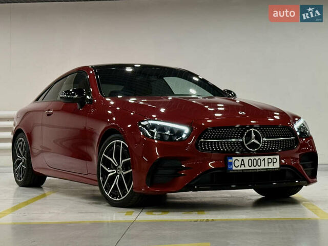 Червоний Мерседес Е-Клас, об'ємом двигуна 1.99 л та пробігом 30 тис. км за 69000 $, фото 1 на Automoto.ua