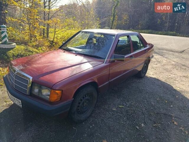 Червоний Мерседес Е-Клас, об'ємом двигуна 2 л та пробігом 349 тис. км за 1700 $, фото 9 на Automoto.ua