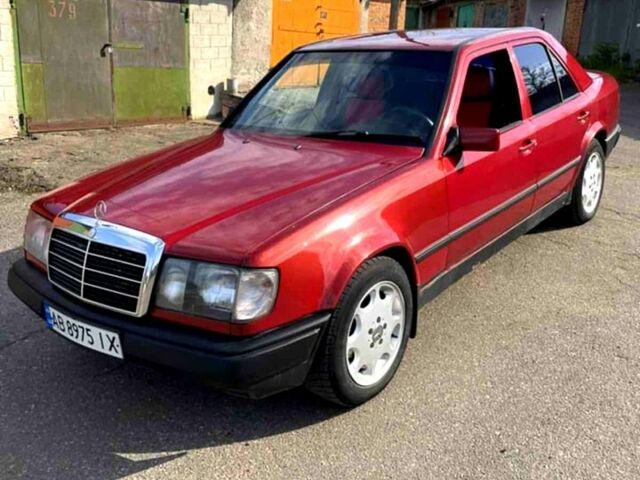 Червоний Мерседес Е-Клас, об'ємом двигуна 2 л та пробігом 0 тис. км за 3400 $, фото 3 на Automoto.ua