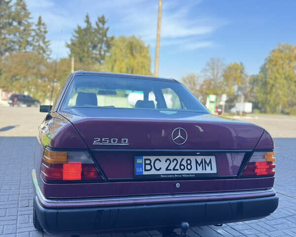 Мерседес Е-Класс 1990 в Тернополе на Automoto.ua Красный Мерседес Е-Класс, объемом двигателя 2.5 л и пробегом 420 тыс. км за 4100 $, фото 5 на Automoto.ua
