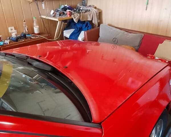 Красный Мерседес Е-Класс, объемом двигателя 2 л и пробегом 10 тыс. км за 2400 $, фото 5 на Automoto.ua