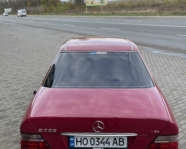 Красный Мерседес Е-Класс, объемом двигателя 2.2 л и пробегом 448 тыс. км за 4150 $, фото 6 на Automoto.ua