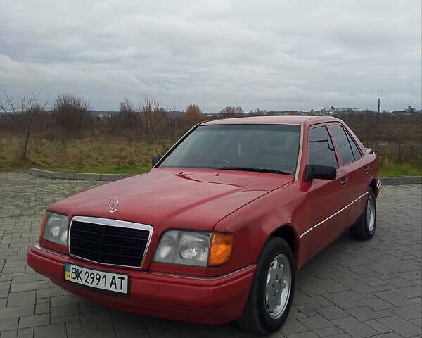 Червоний Мерседес Е-Клас, об'ємом двигуна 2 л та пробігом 343 тис. км за 3000 $, фото 6 на Automoto.ua