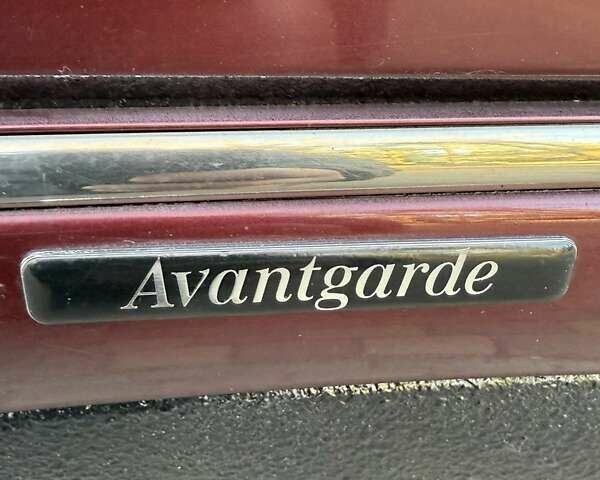 Красный Мерседес Е-Класс, объемом двигателя 4.2 л и пробегом 370 тыс. км за 3599 $, фото 15 на Automoto.ua