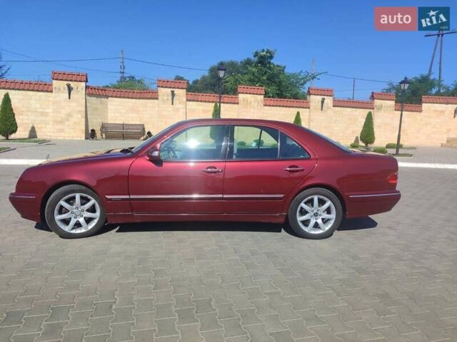 Мерседес Е-Класс 1999 в Измаиле на Automoto.ua Красный Мерседес Е-Класс, объемом двигателя 2.2 л и пробегом 156 тыс. км за 7100 $, фото 4 на Automoto.ua