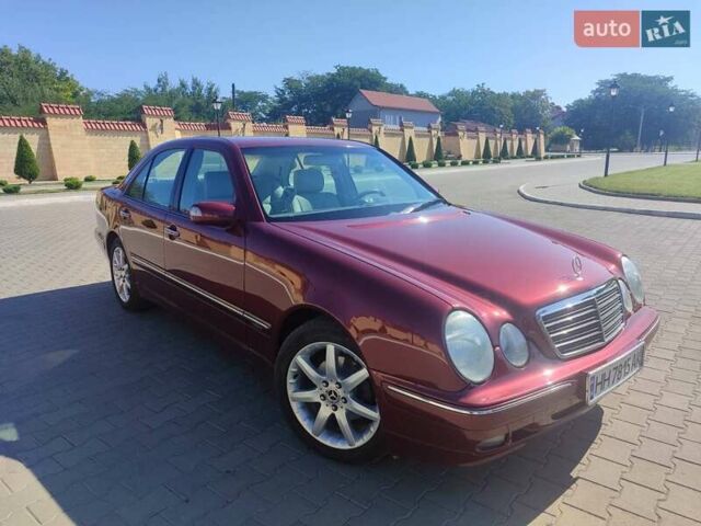 Мерседес Е-Класс 1999 в Измаиле на Automoto.ua Красный Мерседес Е-Класс, объемом двигателя 2.2 л и пробегом 156 тыс. км за 7100 $, фото 1 на Automoto.ua