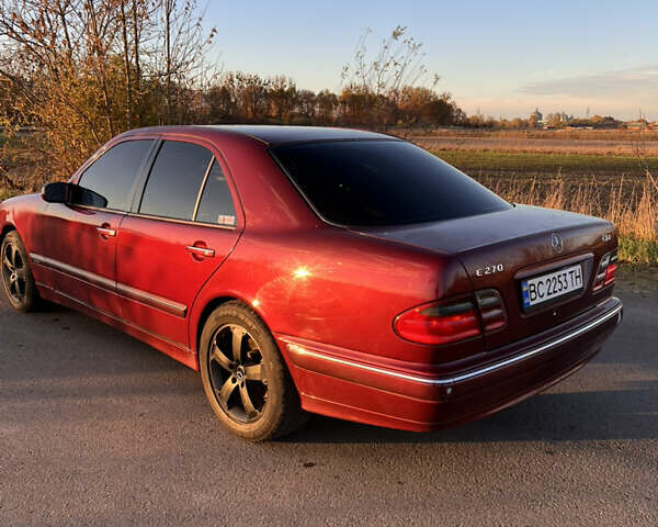 Мерседес Е-Клас 2001 у Львові на Automoto.ua Червоний Мерседес Е-Клас, об'ємом двигуна 2.7 л та пробігом 430 тис. км за 4550 $, фото 3 на Automoto.ua
