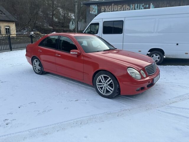Червоний Мерседес Е-Клас, об'ємом двигуна 2.1 л та пробігом 238 тис. км за 6500 $, фото 1 на Automoto.ua