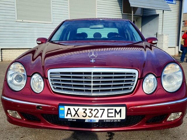 Красный Мерседес Е-Класс, объемом двигателя 1.8 л и пробегом 247 тыс. км за 6200 $, фото 6 на Automoto.ua