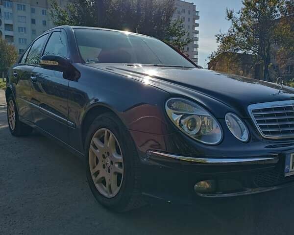 Красный Мерседес Е-Класс, объемом двигателя 2.2 л и пробегом 540 тыс. км за 3800 $, фото 13 на Automoto.ua