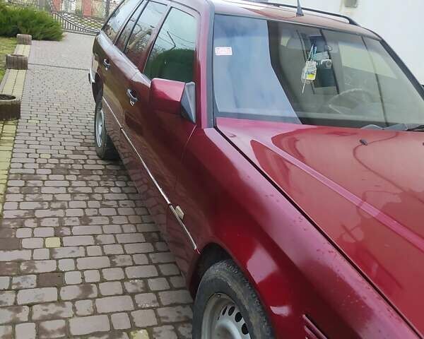 Красный Мерседес Е-Класс, объемом двигателя 2.5 л и пробегом 411 тыс. км за 3500 $, фото 4 на Automoto.ua