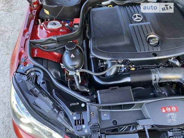 Красный Мерседес Е-Класс, объемом двигателя 2.2 л и пробегом 306 тыс. км за 17500 $, фото 35 на Automoto.ua