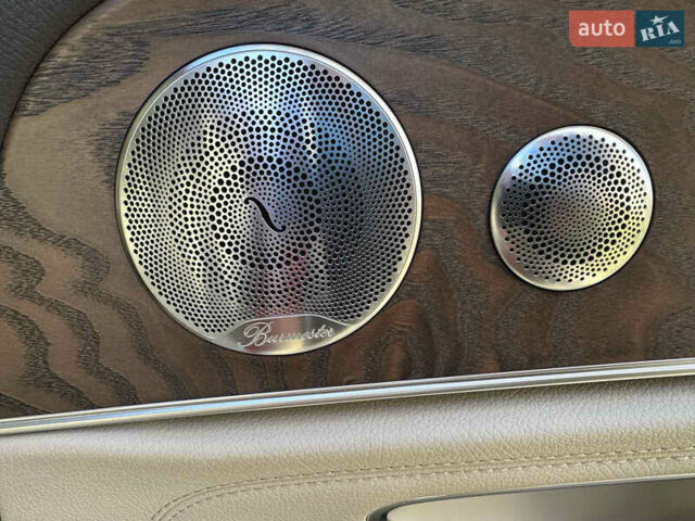 Красный Мерседес Е-Класс, объемом двигателя 1.95 л и пробегом 176 тыс. км за 40000 $, фото 32 на Automoto.ua