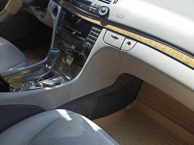 Мерседес Е-Класс, объемом двигателя 0 л и пробегом 190 тыс. км за 10500 $, фото 8 на Automoto.ua