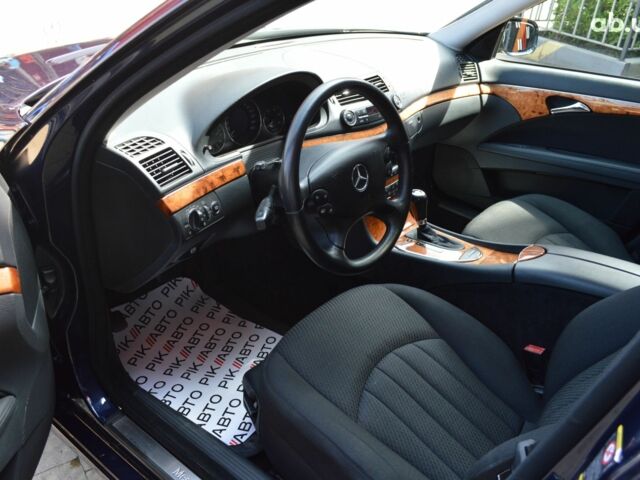 Мерседес Е-Класс, объемом двигателя 3 л и пробегом 303 тыс. км за 9300 $, фото 4 на Automoto.ua