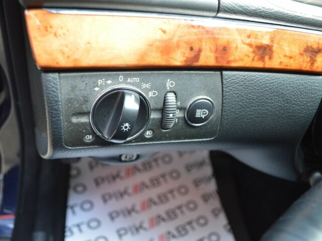 Мерседес Е-Класс, объемом двигателя 3 л и пробегом 303 тыс. км за 9300 $, фото 9 на Automoto.ua