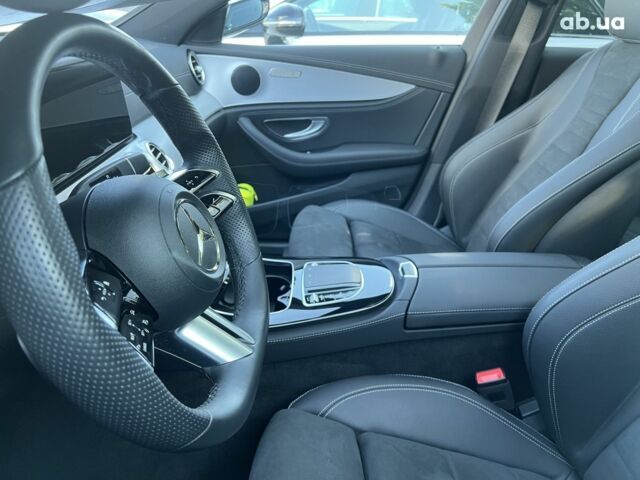 Мерседес Е-Клас, об'ємом двигуна 2 л та пробігом 6 тис. км за 62806 $, фото 15 на Automoto.ua