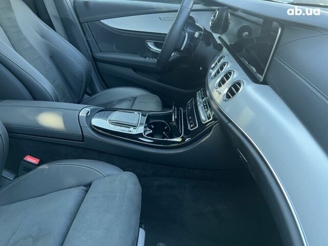 Мерседес Е-Клас, об'ємом двигуна 2 л та пробігом 6 тис. км за 62806 $, фото 20 на Automoto.ua