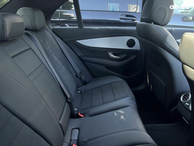 Мерседес Е-Клас, об'ємом двигуна 2 л та пробігом 6 тис. км за 62806 $, фото 3 на Automoto.ua